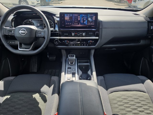 Used 2026 Nissan Pathfinder SV FWD image 13