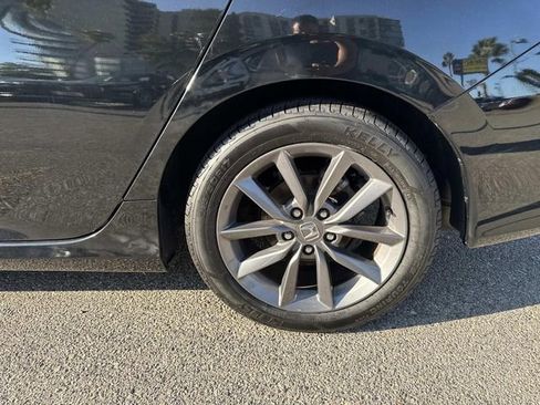 Used 2020 Honda Civic EX image 9