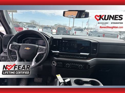 Used 2025 Chevrolet Silverado 1500 LT image 32