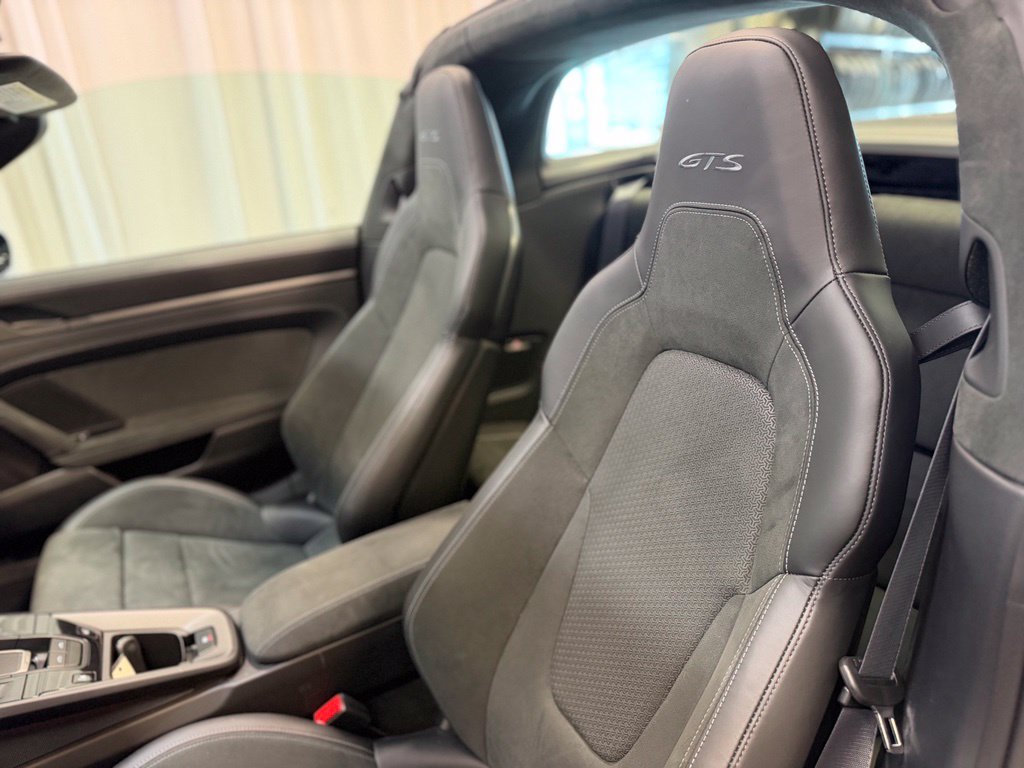 Certified 2025 Porsche 911 Targa 4 GTS AWD/4WD image 5
