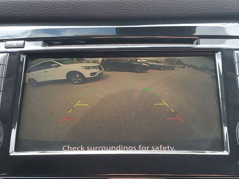 Used 2019 Nissan Rogue S image 25