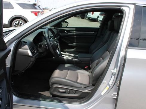 Used 2022 Honda Accord Sport image 14