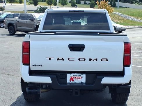 Certified 2025 Toyota Tacoma TRD Sport image 6