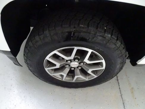 Used 2021 GMC Canyon AT4 w/ Driver Alert Package AWD/4WD image 26