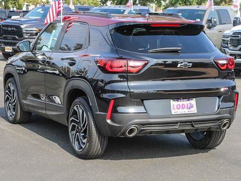 Used 2024 Chevrolet TrailBlazer RS image 2