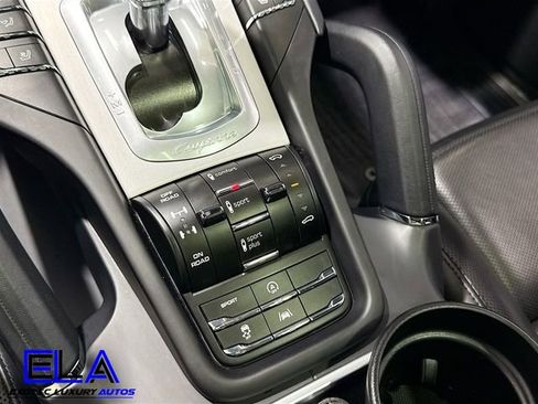 Used 2016 Porsche Cayenne Turbo image 16