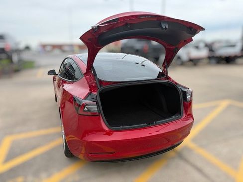Used 2022 Tesla Model 3 Long Range AWD/4WD image 12