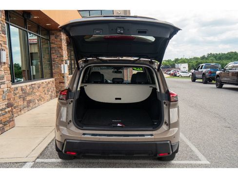 Used 2024 Nissan Rogue SV w/ SV Premium Package AWD/4WD image 27