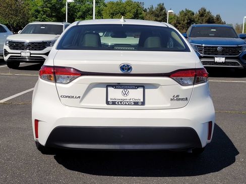 Used 2024 Toyota Corolla LE FWD image 7