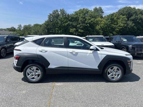 New 2027 Hyundai Kona SE AWD/4WD image 2