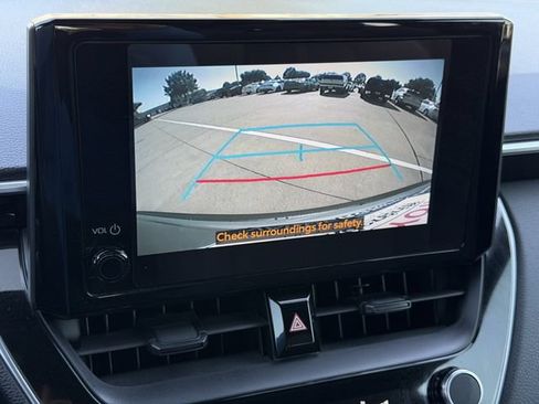 Used 2024 Toyota Corolla Cross AWD Hybrid image 17