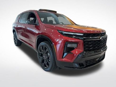 New 2026 Chevrolet Traverse RS w/ LPO, Floor Liner Package AWD/4WD image 7