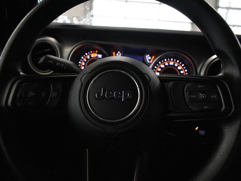 Used 2021 Jeep Wrangler Unlimited Sport image 17