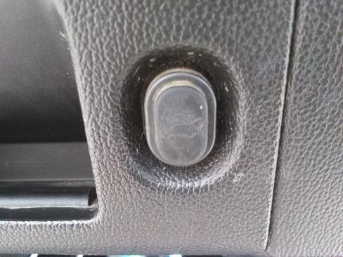 Used 2015 Chevrolet Tahoe LT w/ Luxury Package image 11