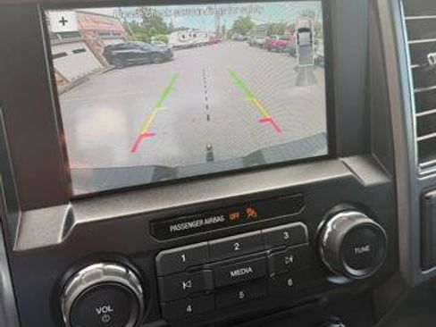 Used 2018 Ford F150 XLT w/ Equipment Group 302A Luxury AWD/4WD image 17