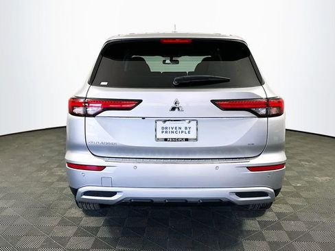Used 2024 Mitsubishi Outlander SE image 7