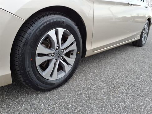 Used 2015 Honda Accord Sport image 10