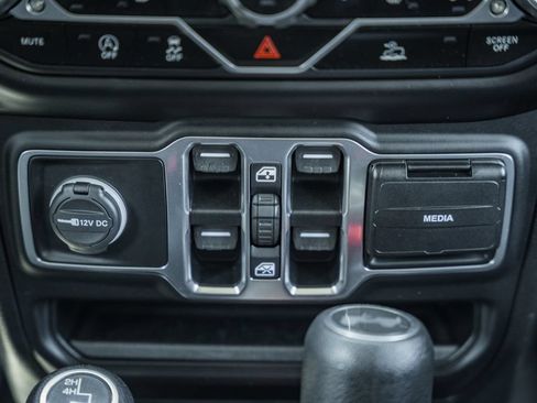 Used 2021 Jeep Wrangler Unlimited Sport AWD/4WD image 23