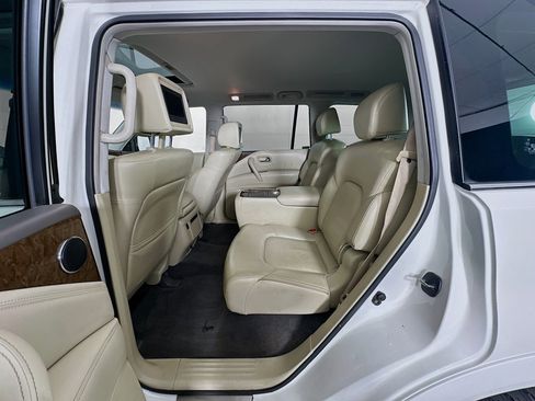 Used 2017 INFINITI QX80 2WD w/ Driver Assistance Package image 29