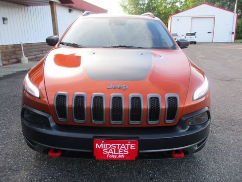 Used 2014 Jeep Cherokee Trailhawk w/ Technology Group AWD/4WD image 13
