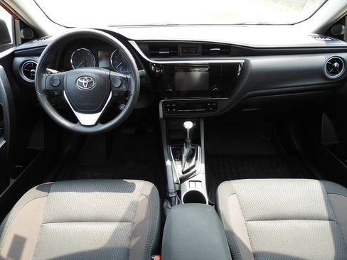 Used 2019 Toyota Corolla L FWD image 19