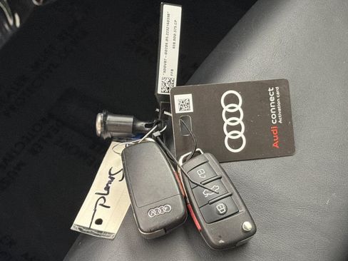 Used 2022 Audi Q3 2.0T Premium AWD/4WD image 23