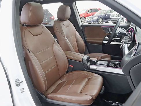 Used 2022 Mercedes-Benz GLB 35 AMG 4MATIC image 26