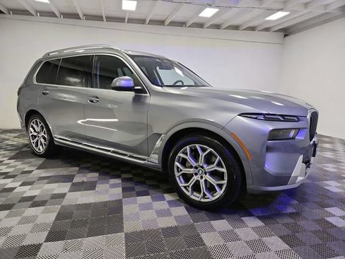 Used 2026 BMW X7 xDrive40i AWD/4WD image 1