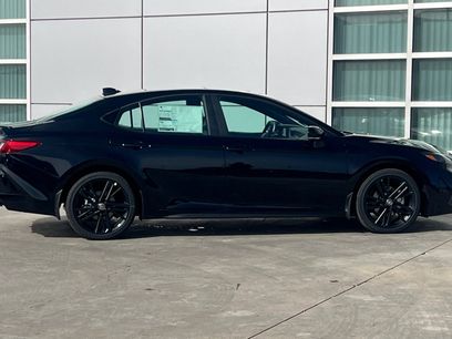 New 2026 Toyota Camry Hybrid w/ Multimedia Upgrade Package