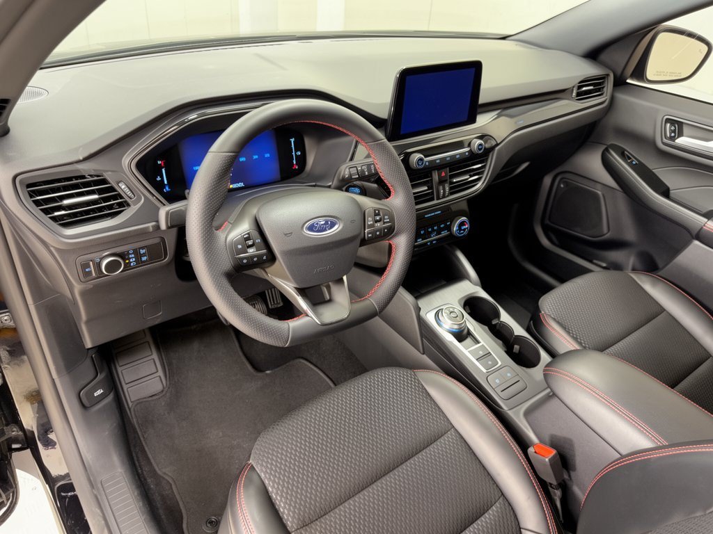 Certified 2025 Ford Escape ST-Line FWD image 4