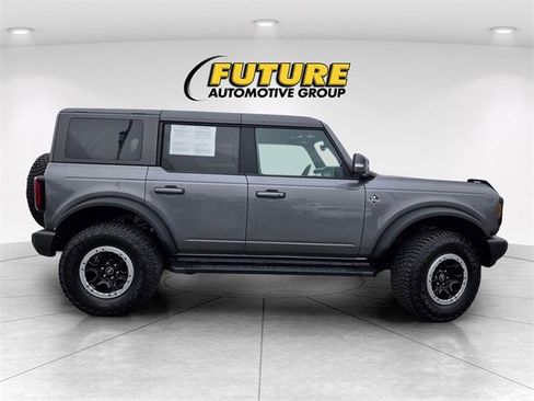 Certified 2023 Ford Bronco Outer Banks w/ Sasquatch Package image 3