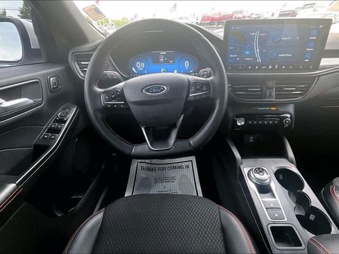 Used 2023 Ford Escape ST-Line Elite AWD/4WD image 5