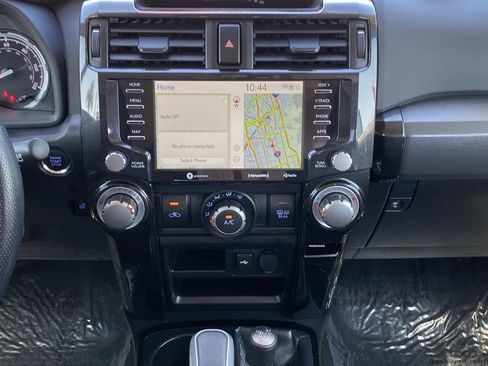 Certified 2024 Toyota 4Runner TRD Off-Road Premium w/ Moonroof Package AWD/4WD image 27