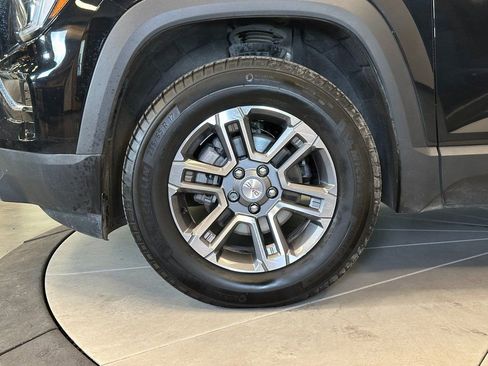 Used 2025 GMC Terrain Elevation AWD/4WD image 22