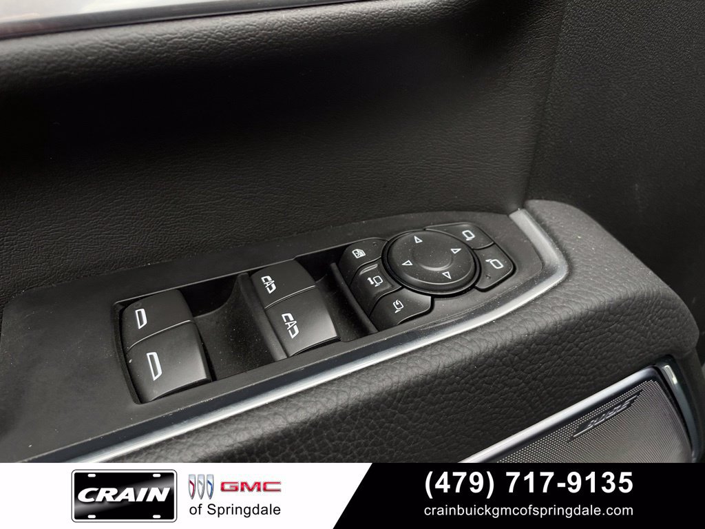 Used 2025 GMC Sierra 2500 Denali w/ Technology Package AWD/4WD image 11