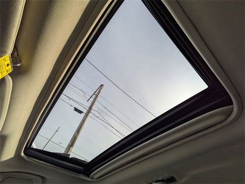 Used 2015 Subaru Outback 2.5i Limited image 24