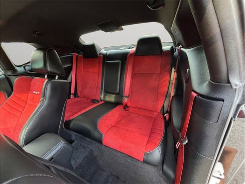 Used 2015 Dodge Challenger SRT Hellcat image 37