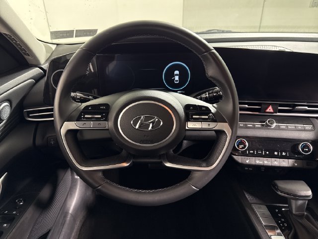 Used 2023 Hyundai Elantra SEL w/ Convenience Package FWD image 24