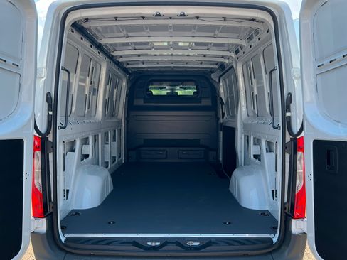 New 2026 Mercedes-Benz Sprinter 2500 image 14