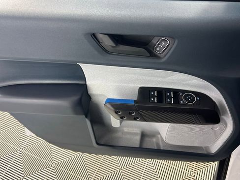 Used 2025 Ford Maverick XLT w/ Equipment Group 302A image 22