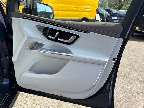 Used 2023 Mercedes-Benz EQE 500 4MATIC SUV image 20