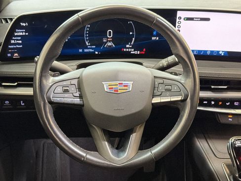 Used 2024 Cadillac XT4 Premium Luxury AWD/4WD image 15