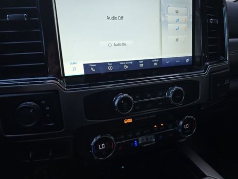Used 2022 Ford F450 Platinum image 13