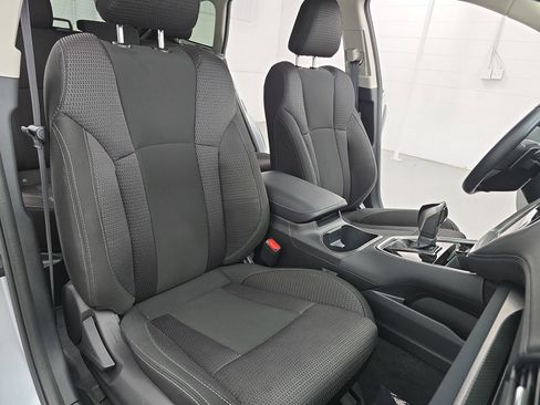 Used 2025 Subaru Outback Premium w/ Popular Package #1A image 10