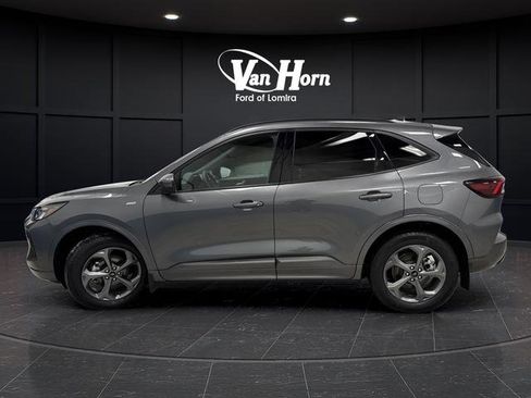 Used 2023 Ford Escape ST-Line Select image 12