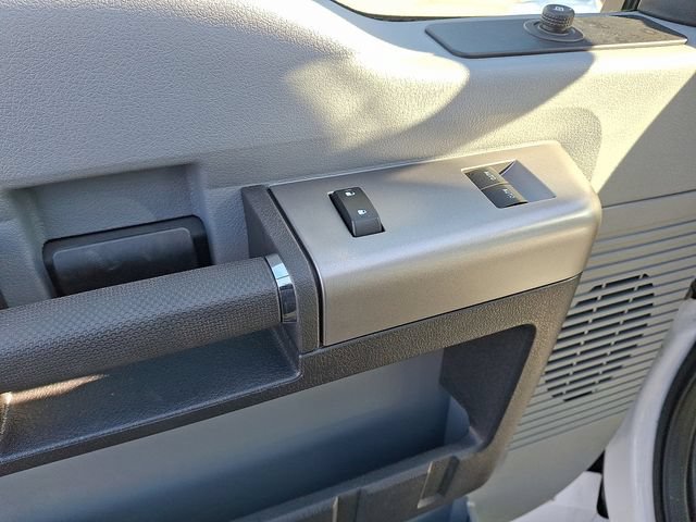 Used 2023 Ford F650 2WD Regular Cab Super Duty image 10