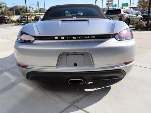 Used 2023 Porsche 718 Boxster image 12