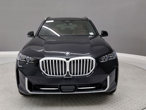New 2026 BMW X5 sDrive40i w/ Parking Assistance Package image 2