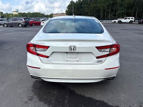 Used 2020 Honda Accord Touring image 3