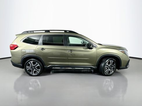Used 2024 Subaru Ascent Touring AWD/4WD image 8